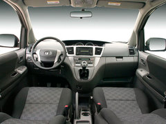 2011款 2.0 自动 豪华型 7座