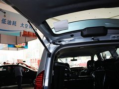 2011款 2.0 自动 豪华型 7座