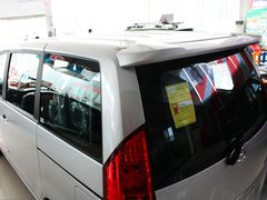 2011款 2.0 自动 豪华型 7座