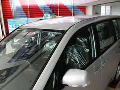2011款 2.0 自动 豪华型 7座