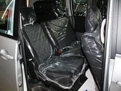 2011款 2.0 自动 豪华型 7座