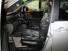 2011款 2.0 自动 豪华型 7座