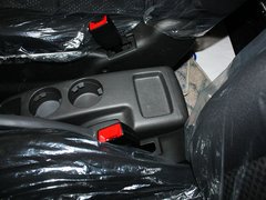 2011款 2.0 自动 豪华型 7座