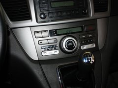 2011款 2.0 自动 豪华型 7座