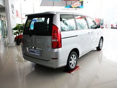 2011款 2.0 自动 豪华型 7座