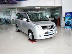 2011款 2.0 自动 豪华型 7座