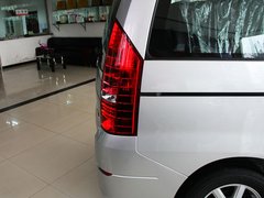 2011款 2.0 自动 豪华型 7座