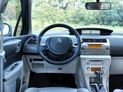 2011款 三厢 1.6L 自动 舒适型