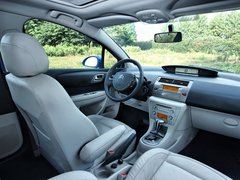 2011款 三厢 1.6L 自动 舒适型