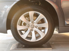 2011款 三厢 1.6L 自动 舒适型