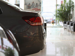 2011款 三厢 1.6L 自动 舒适型