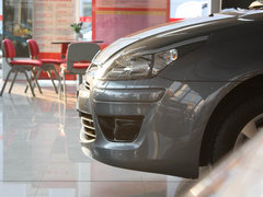 2011款 三厢 1.6L 自动 舒适型