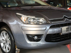 2011款 三厢 1.6L 自动 舒适型