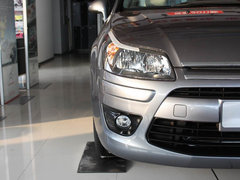 2011款 三厢 1.6L 自动 舒适型