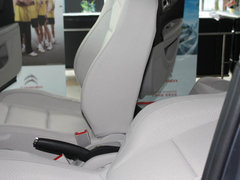 2011款 三厢 1.6L 自动 舒适型
