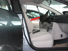 2011款 三厢 1.6L 自动 舒适型
