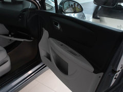 2011款 三厢 1.6L 自动 舒适型