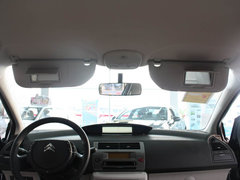 2011款 三厢 1.6L 自动 舒适型