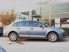 2011款 三厢 1.6L 自动 舒适型