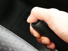 2011款 1.6G 自动 炫动版