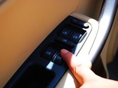 2010款 1.8L AMT 舒适型 5座