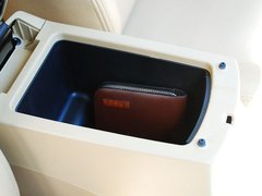 2010款 1.8L AMT 舒适型 5座