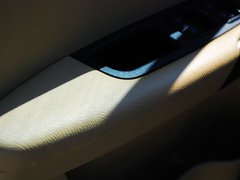 2010款 1.8L AMT 舒适型 5座