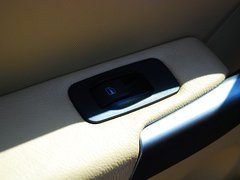 2010款 1.8L AMT 舒适型 5座