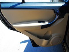 2010款 1.8L AMT 舒适型 5座