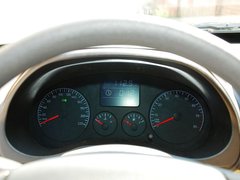 2010款 1.8L AMT 舒适型 5座