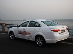 2011款 1.6 CVT 豪华型