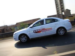 2011款 1.6 CVT 舒适型