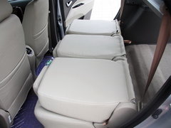 2011款 1.8 手动 运动型 5座