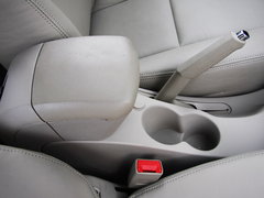 2011款 1.8 手动 运动型 5座