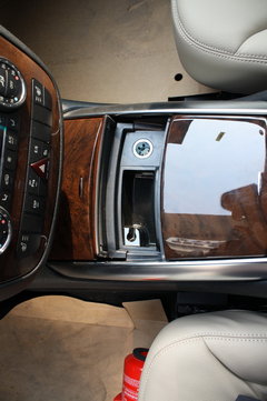 2010款 R300 3.0L 豪华型 6座
