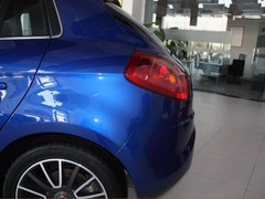 2011款 1.4T 自动 时尚版