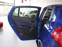 2011款 1.4T 自动 时尚版