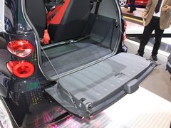 2011款 1.0L AMT 硬顶标准版