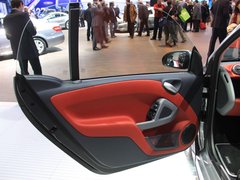 2011款 1.0L AMT 硬顶标准版