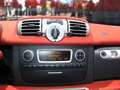 2011款 1.0L AMT 硬顶标准版