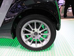 2011款 1.0L AMT 硬顶标准版