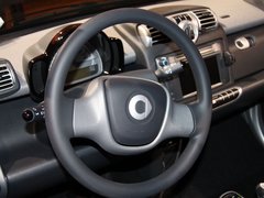 2011款 1.0L AMT 硬顶标准版