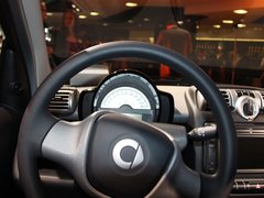 2011款 1.0L AMT 硬顶标准版