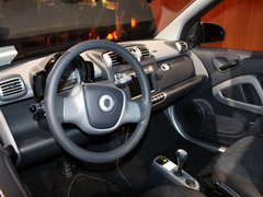 2011款 1.0L AMT 硬顶标准版