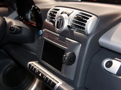 2011款 1.0L AMT 硬顶标准版