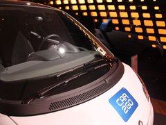 2011款 1.0L AMT 硬顶标准版