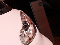 2011款 1.0L AMT 硬顶标准版
