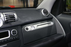 2011款 1.0L AMT 硬顶标准版