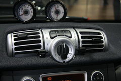 2011款 1.0L AMT 硬顶标准版