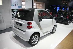 2011款 1.0L AMT 硬顶标准版